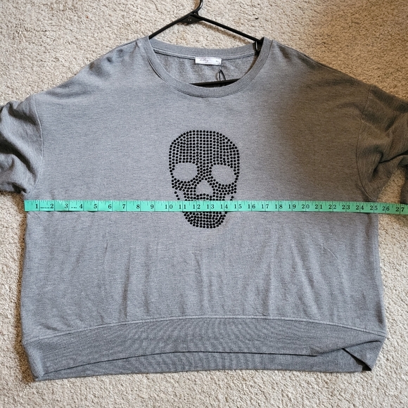 Studded Skull Sweater - NWT - Picture 2 of 7